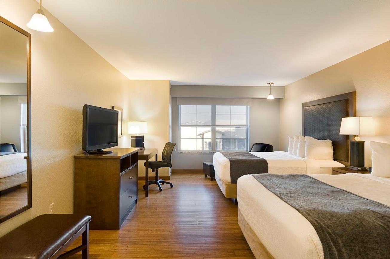 Clubhouse Hotel And Suites Pierre Esterno foto