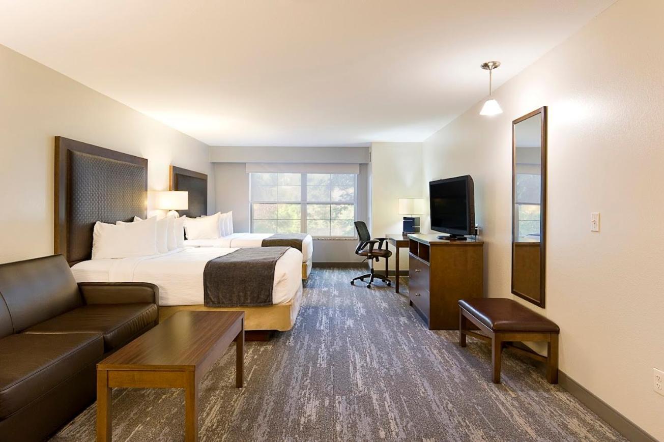 Clubhouse Hotel And Suites Pierre Esterno foto