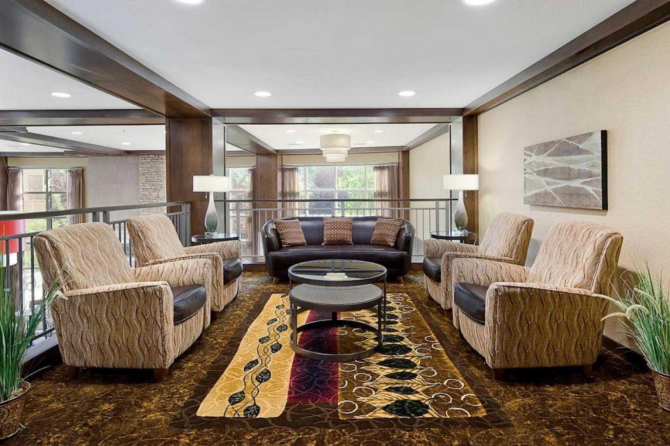 Clubhouse Hotel And Suites Pierre Esterno foto