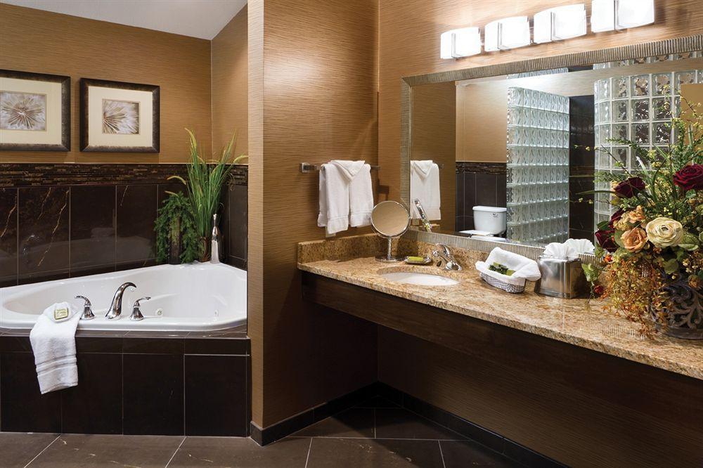 Clubhouse Hotel And Suites Pierre Esterno foto