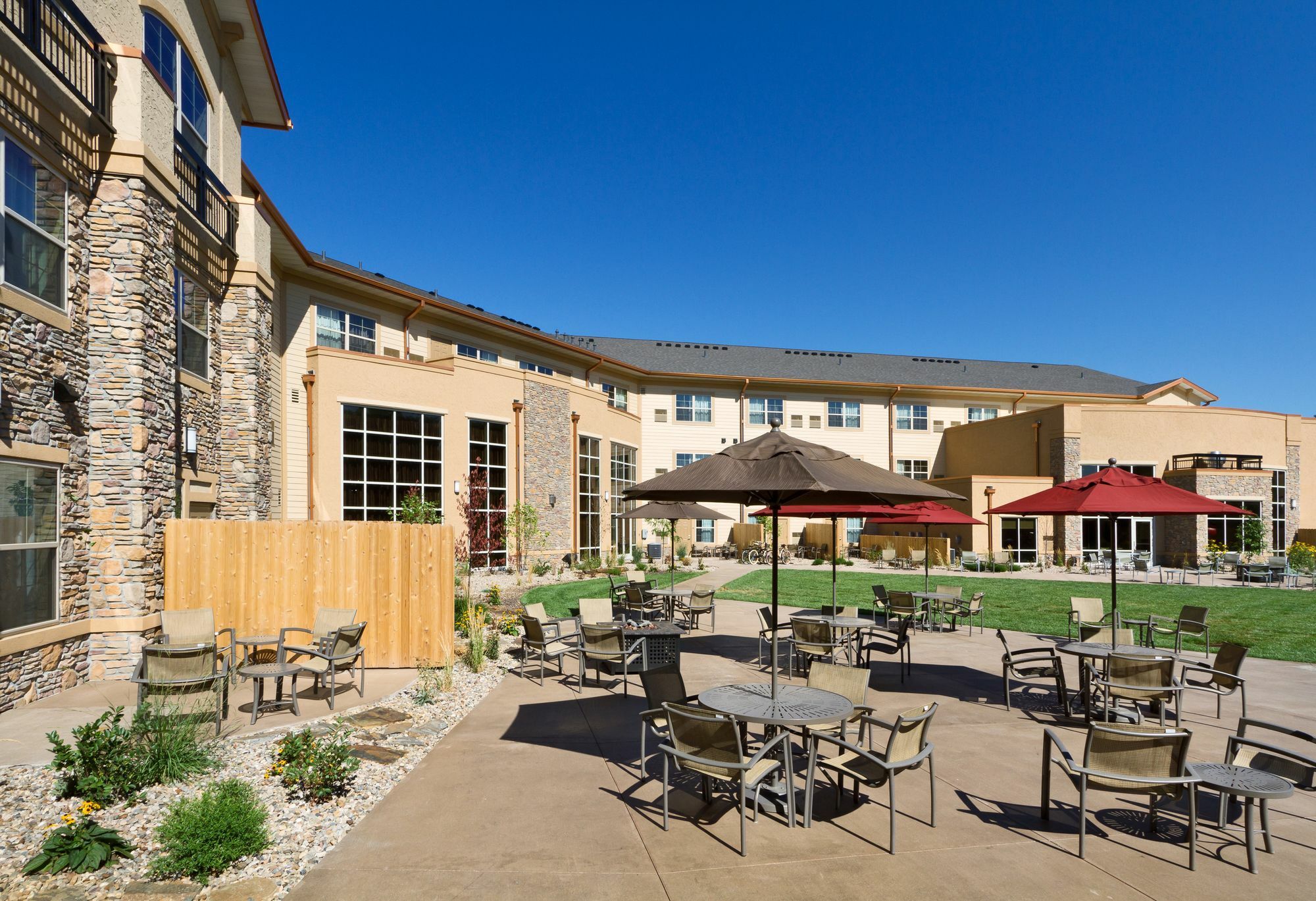 Clubhouse Hotel And Suites Pierre Esterno foto